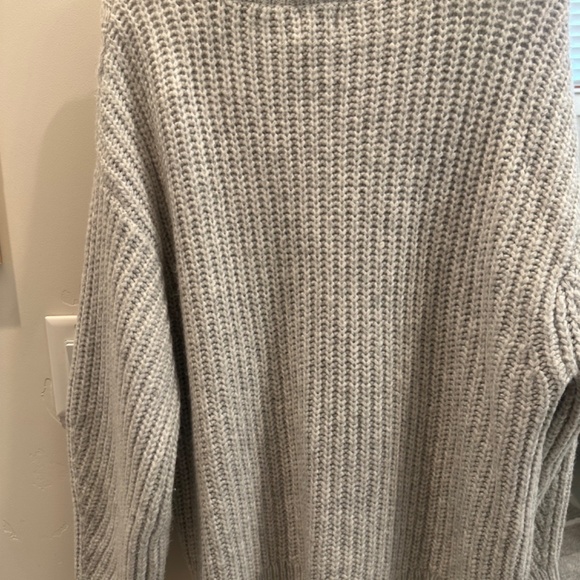 Soft Chunky Sweater - Picture 5 of 7